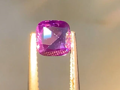 Saphir violet • 1,08ct