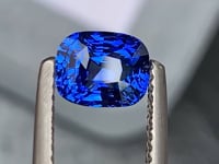 Saphir bleu • 2,05ct