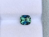 Saphir bicolore • 2,50ct