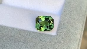 Saphir vert • 3,15ct