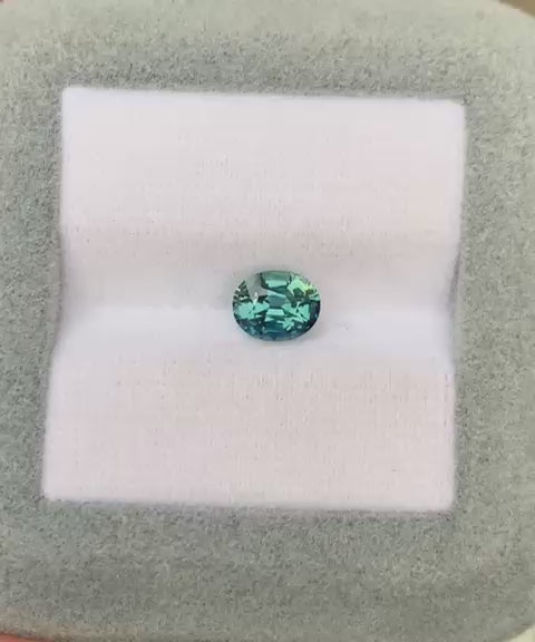 saphir-teal-ovale-1-28-ct-video-2-2