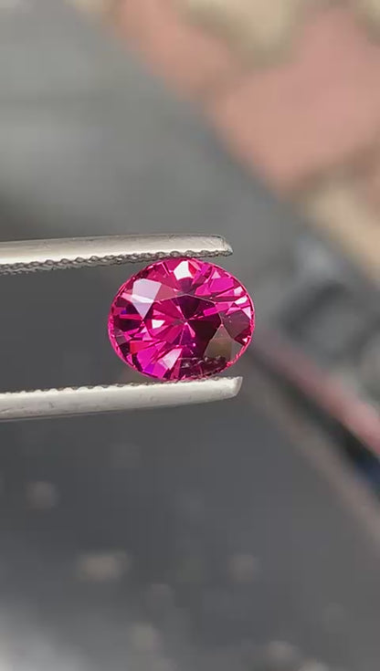 grenat-rose-ovale-2-45-ct-video-1