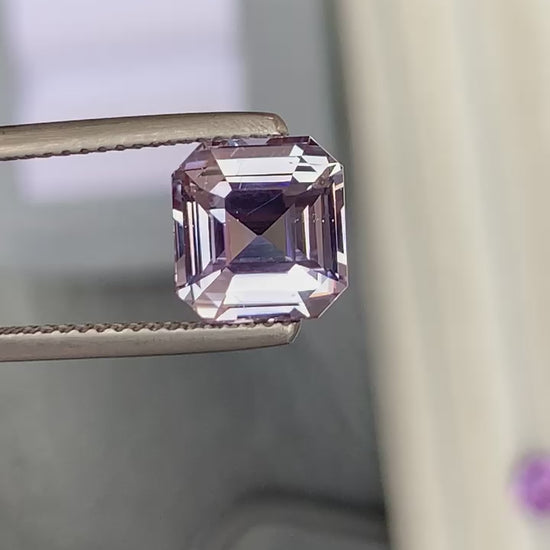 saphir-rose-coussin émeraude-4-00ct-video-1