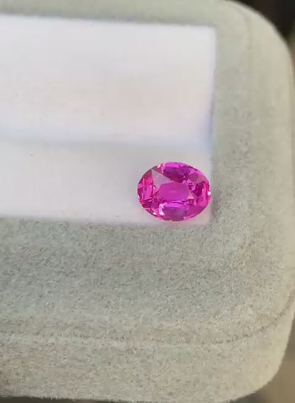 saphir-rose-ovale-2-03ct-video-1-2
