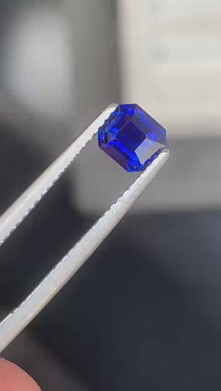 saphir-bleu-émeraude-1-06ct-video-1