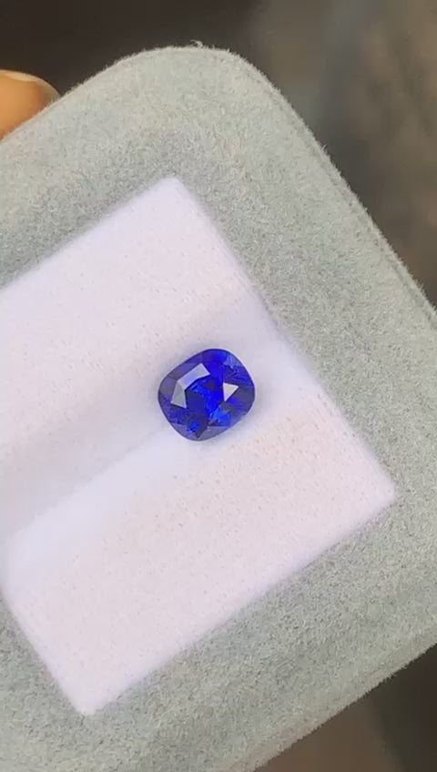 saphir-bleu-coussin-2-57-ct-video-2