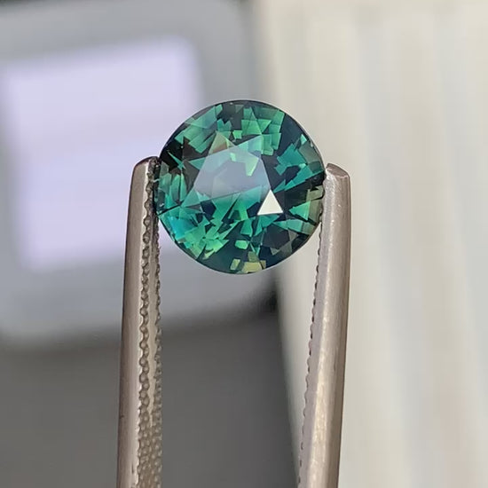 saphir-teal-ronde-4-02ct-video-1