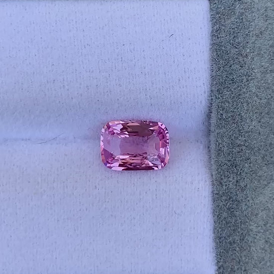 saphir-rose-coussin allongé-1-60ct Video