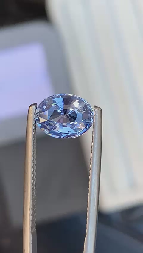 saphir-bleu-ovale-2-15ct-video-1