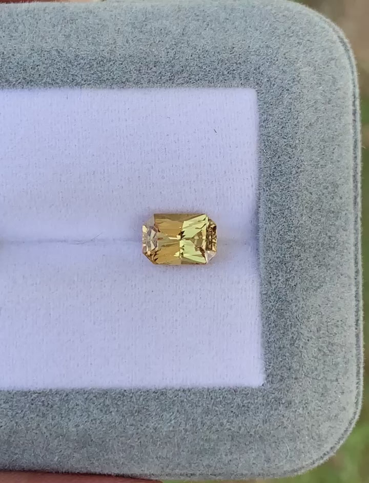 saphir-jaune-radiant-1,72ct