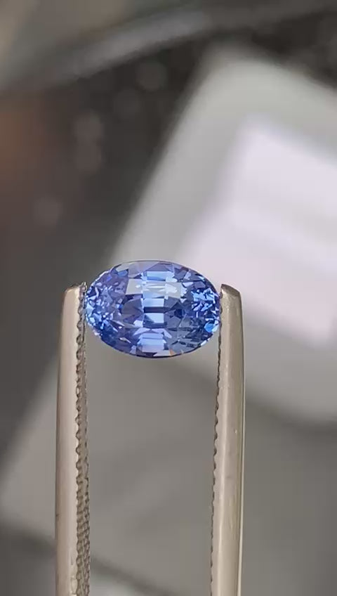 saphir-bleu-ovale-2-01ct-2-video-1