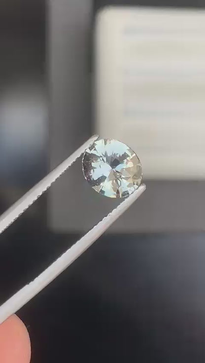 saphir-perle-ovale-2-58ct-video-1