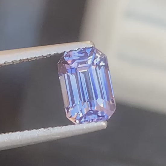 saphir-bleu-émeraude-2-12ct-video-1