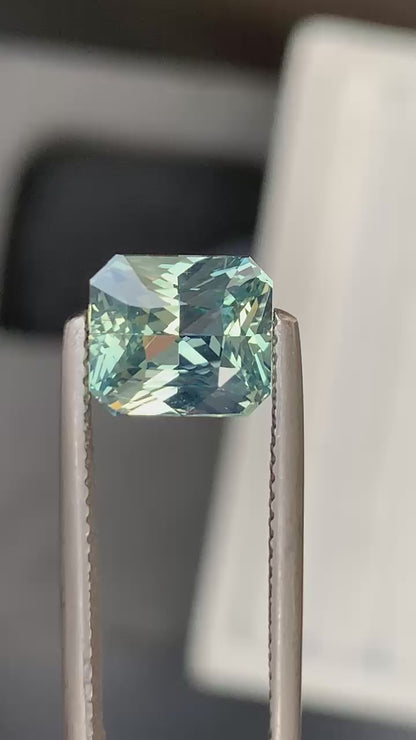 saphir-vert-radiant-3-55ct-video-1