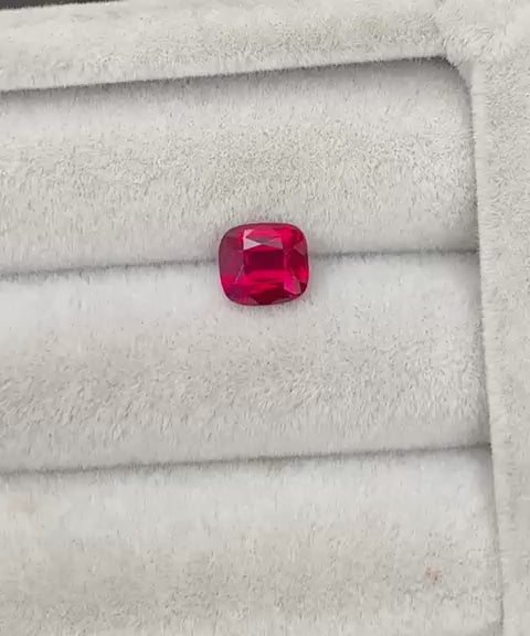 rubis-coussin-1-08ct-video-2