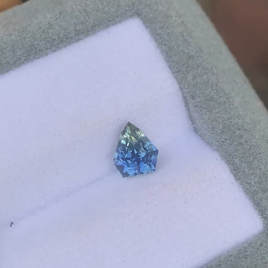 saphir-bicolore-kite-1-15-ct-video-2