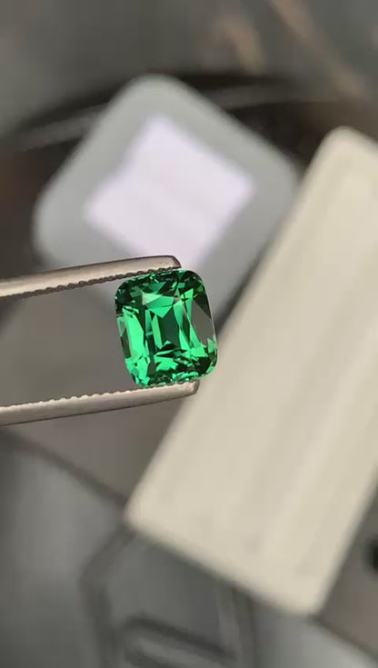 tourmaline-verte-coussin-3-30-ct-video-1