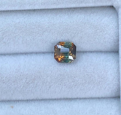 Saphir bicolore de 1,60ct
