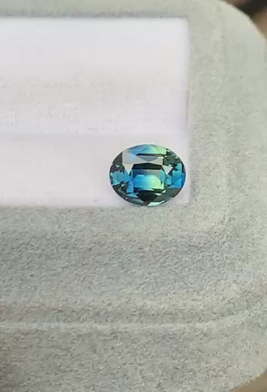 saphir-teal-ovale-2-10ct-video-2