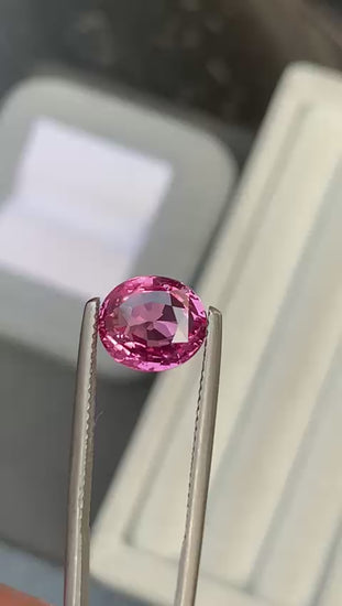 saphir-padparadscha-ovale-4-00ct-video-1