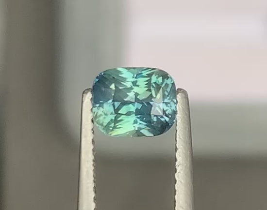saphir-teal-coussin-1-58ct-video-1