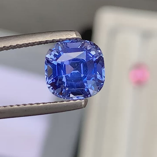 saphir-bleu-coussin-3-12ct-video-1