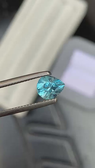 aigue-marine-bleu-mer-goutte-1-10-ct-video-1