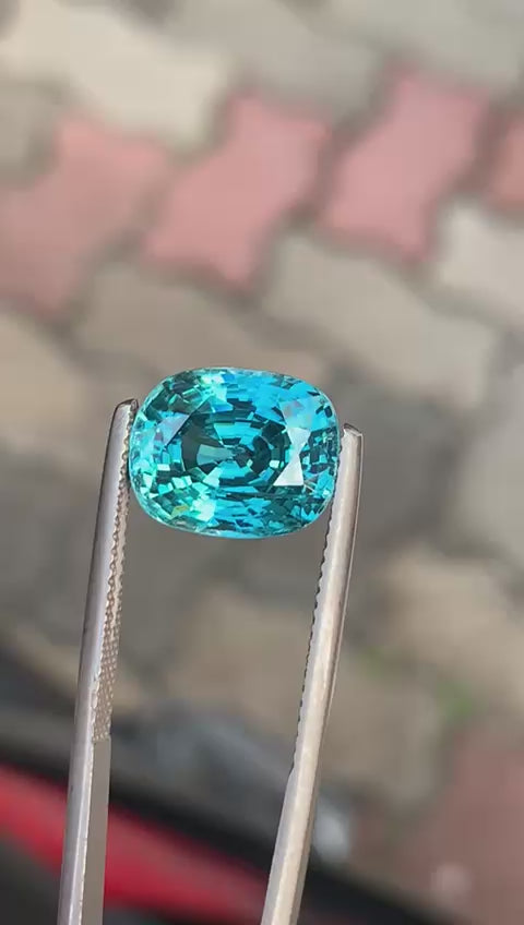 zircon-bleu-coussin-9-85-ct-video-1