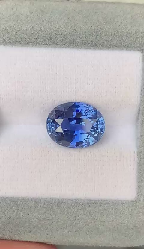 saphir-bleu-ovale-6-80ct-video-2