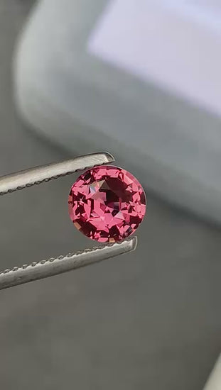 saphir-padparadscha-rond-1-80ct-video-1