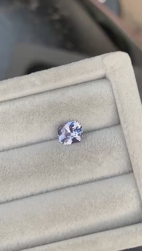 saphir-violet-1-50ct-video-2