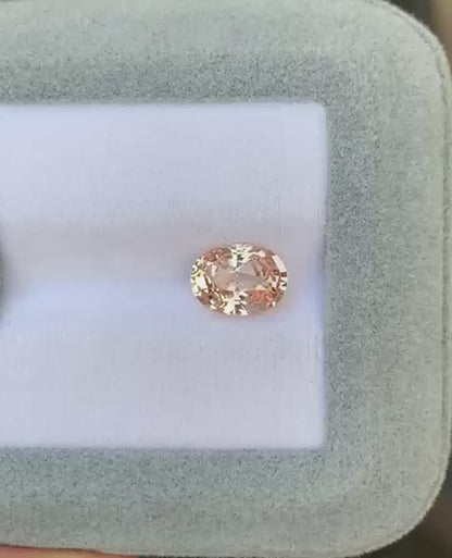 saphir-p-che-ovale-2-15-ct-video-2