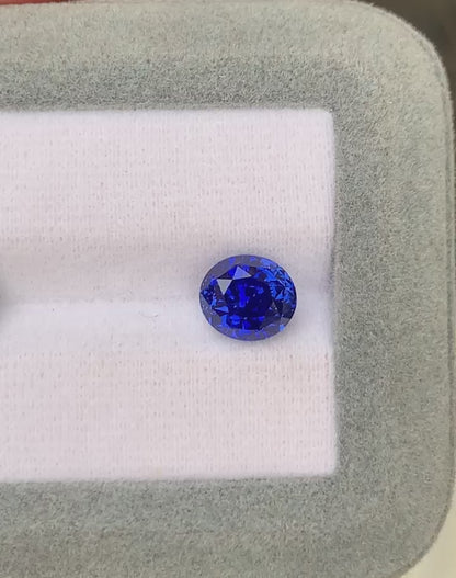 Vivid Blue Sapphire Oval 3,45ct