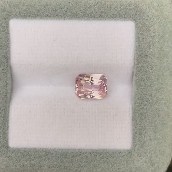 peach sapphire radiant 2.20ct video 2