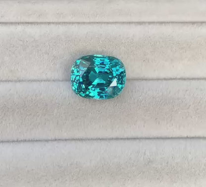 zircon-bleu-coussin-9-85-ct-video-2