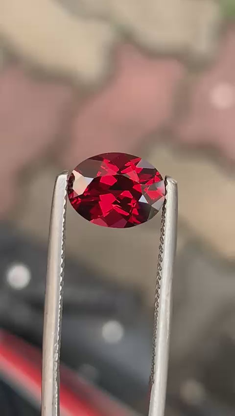 grenat-rouge-ovale-2-15-ct-video-1