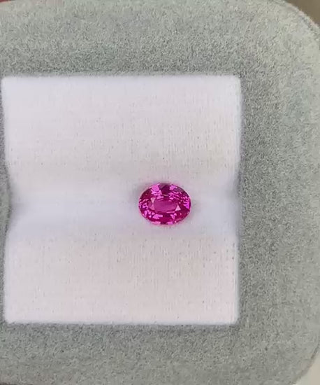 saphir-rose-ovale-1-15ct-video-2