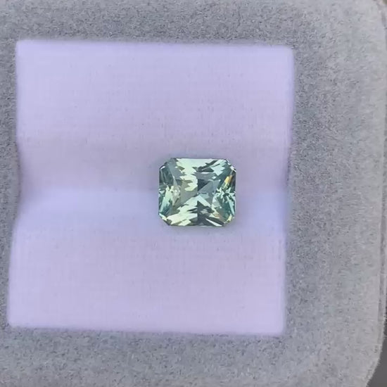 saphir-vert-radiant-3-55ct-video-2