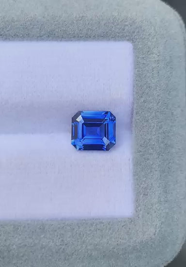saphir-bleu-émeraude-2-55ct-video-2