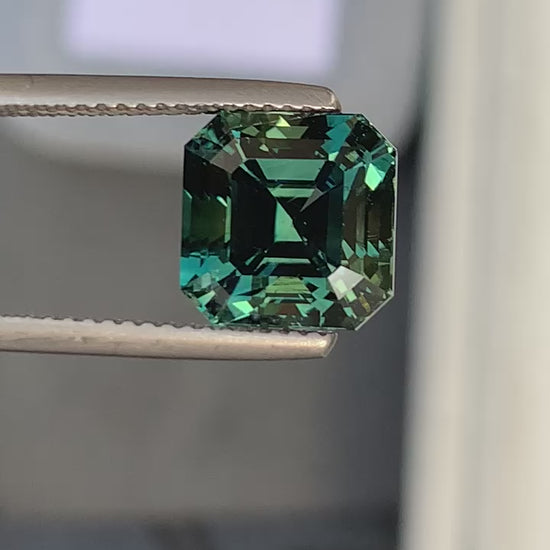 saphir-teal-émeraude-6-54ct-video-1