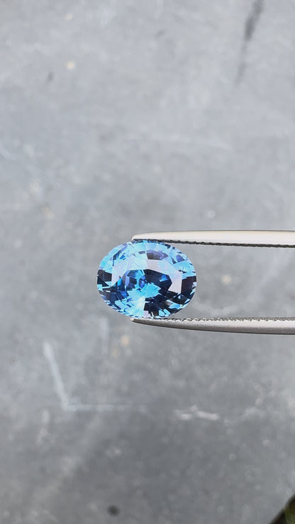 Saphir bleu • 4,65ct