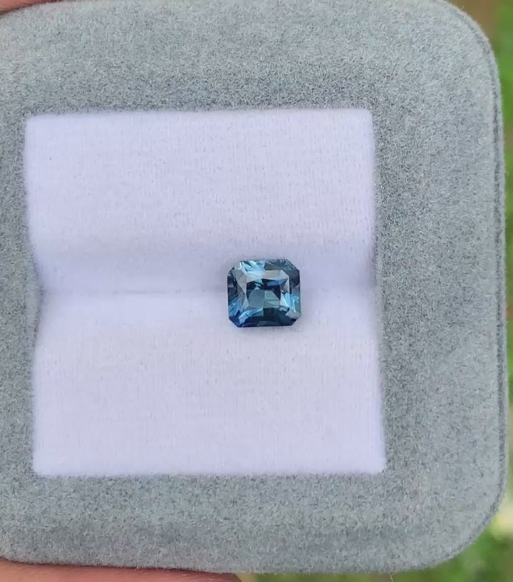 saphir-sarcelle-coussin-1-55ct video1