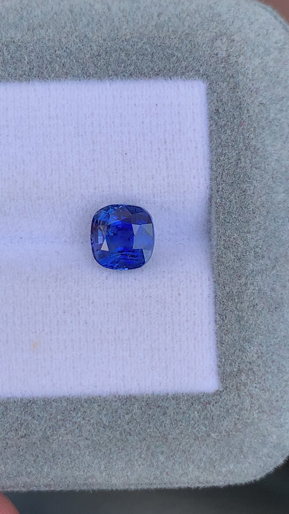 Saphir Bleu • 2,10ct
