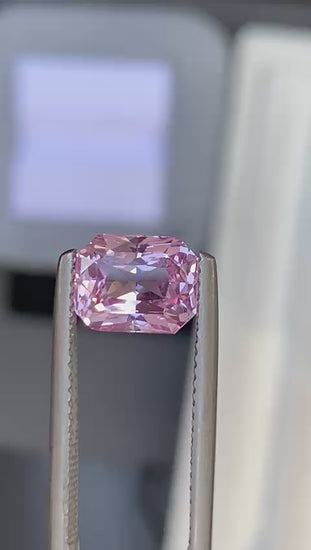 saphir-rose-de-radian-3-05-ct-video-1