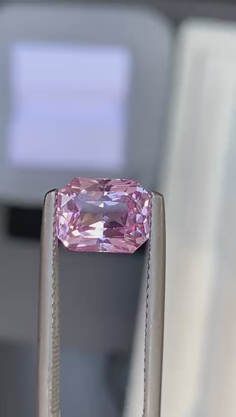 saphir-rose-de-radian-3-05-ct-video-1