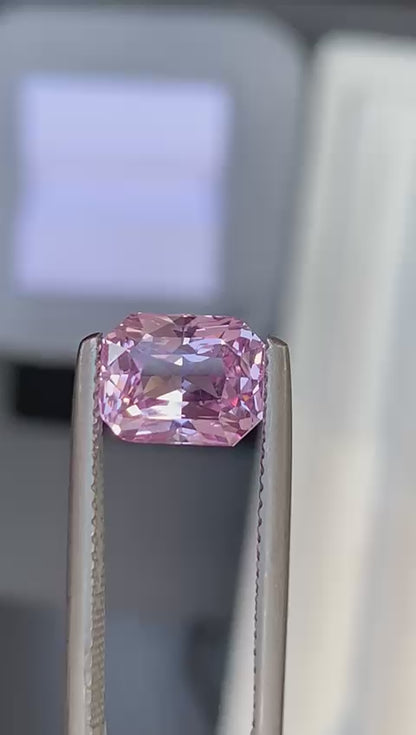 saphir-rose-de-radian-3-05-ct-video-1