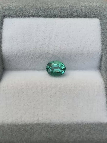 Tourmaline oval 0,69 ct