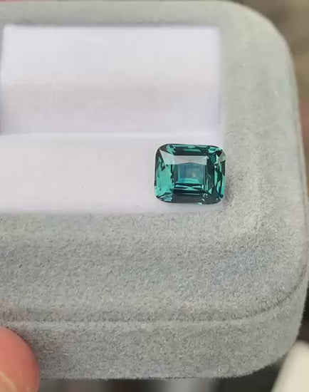 saphir-teal-coussin-allongé-3-02ct-video-2