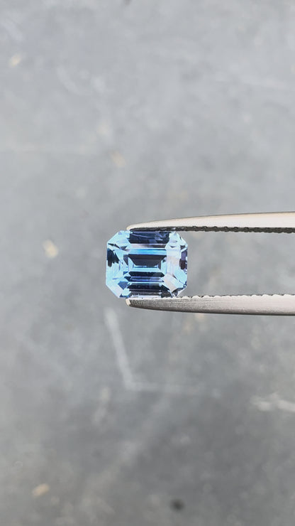 Saphir bleu • 1,60ct