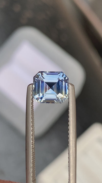 Saphir bleu pastel • 2,10ct